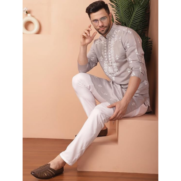 Men Chikankari Embroidered Kurtas - Image 3